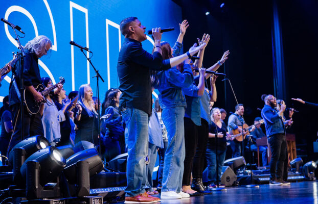 Worship photo at Sand Lake